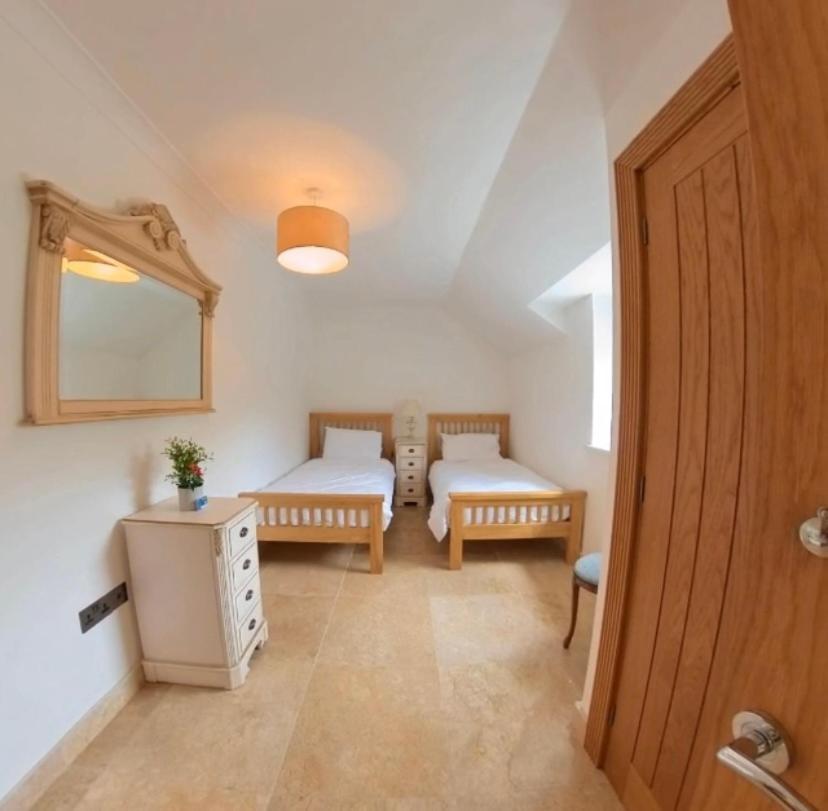 Cymmer Rowan House Bed Breakfast Main House & Self Contained Self Catering Apartment מראה חיצוני תמונה